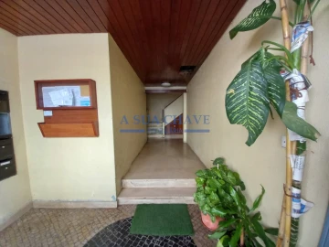 Apartamento T1 para Venda em Corroios