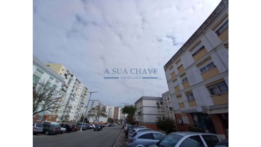 Apartamento T1 para Venda em Corroios Foto 20