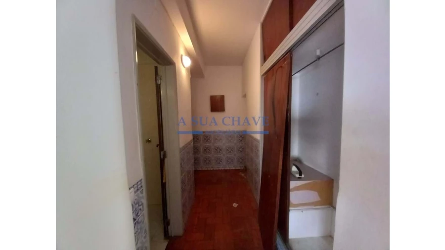 Apartamento T1 para Venda em Corroios Foto 13