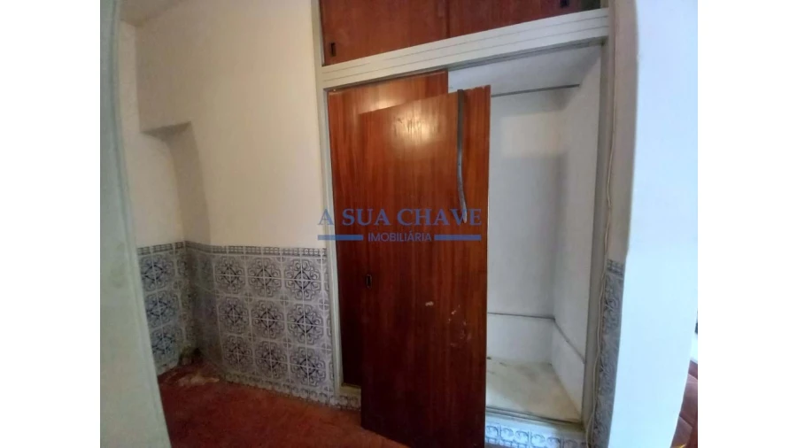Apartamento T1 para Venda em Corroios Foto 15
