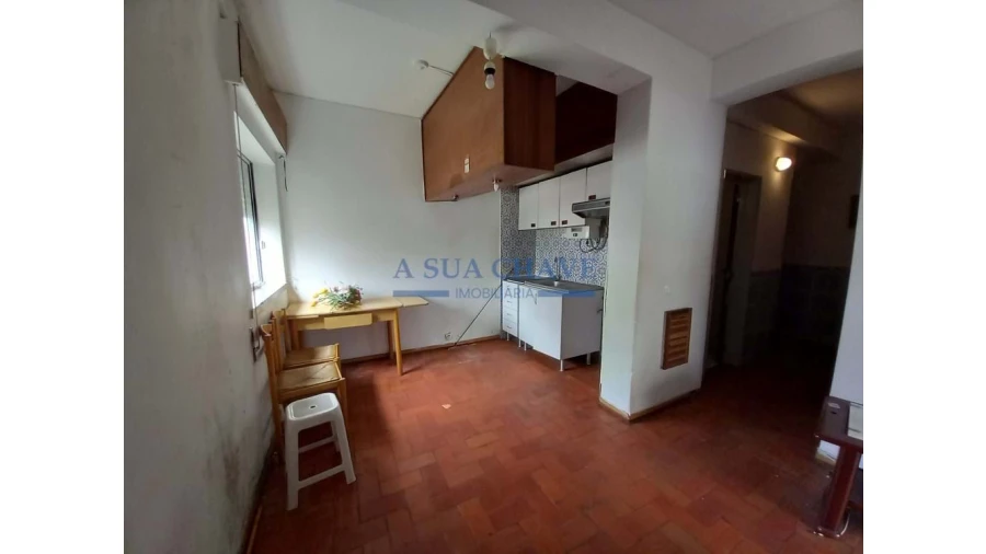 Apartamento T1 para Venda em Corroios Foto 6