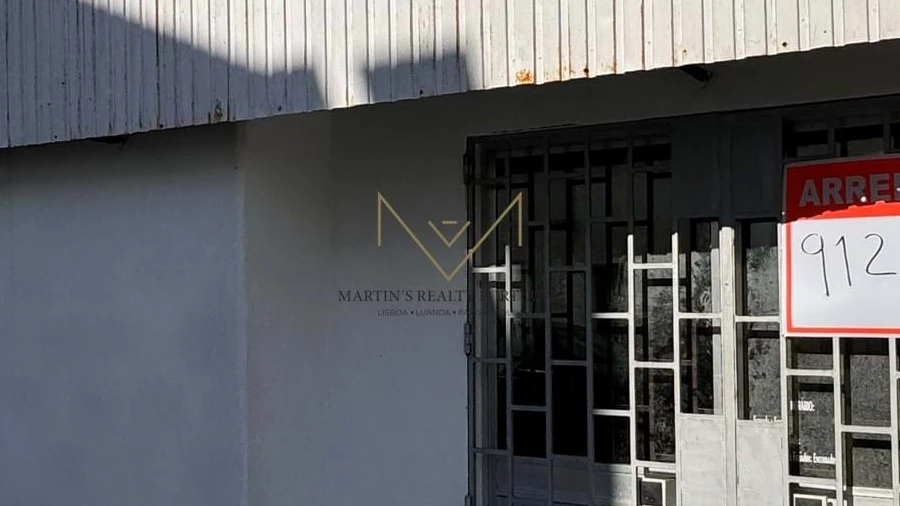 Negócio para Venda em Charneca de Caparica e Sobreda