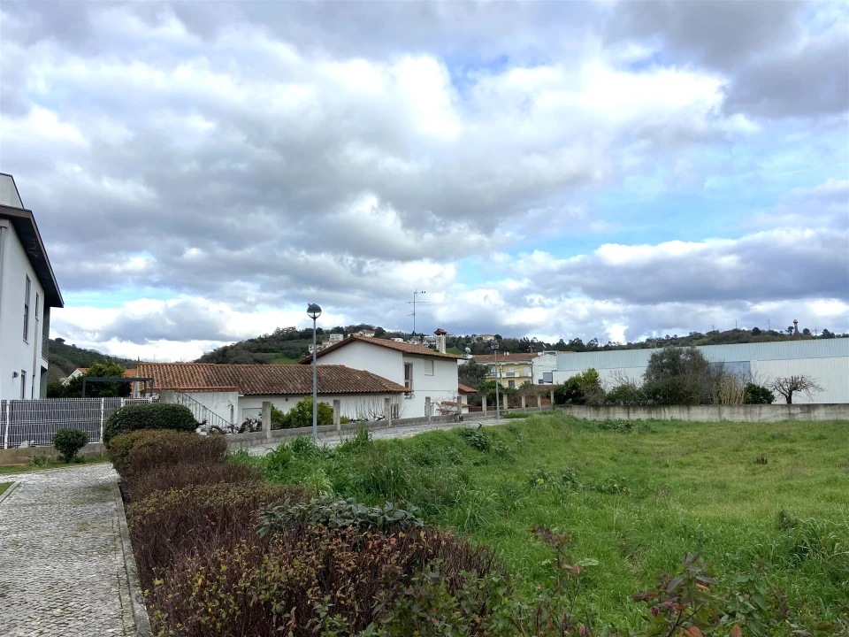 Terreno para Venda em Batalha Foto 3