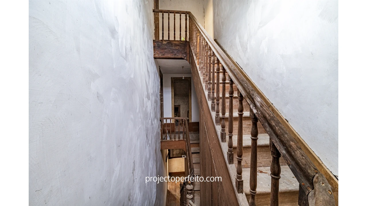 Moradia T8 para Venda em Escariz Foto 10