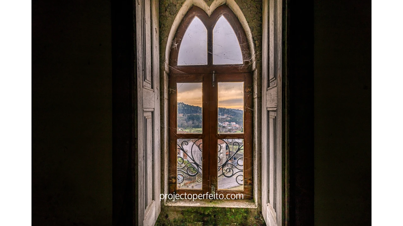 Moradia T8 para Venda em Escariz Foto 14