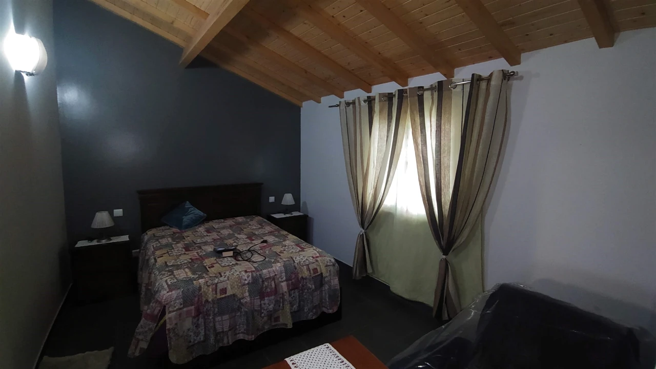 Moradia T7 para Venda em Vilar de Mouros Foto 8