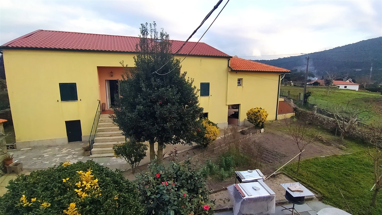 Moradia T7 para Venda em Vilar de Mouros Foto 15