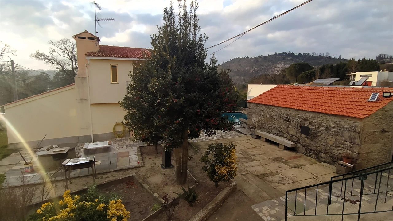 Moradia T7 para Venda em Vilar de Mouros Foto 32