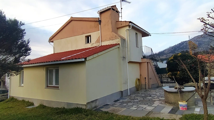 Moradia T7 para Venda em Vilar de Mouros Foto 4