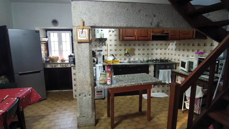 Moradia T7 para Venda em Vilar de Mouros Foto 27