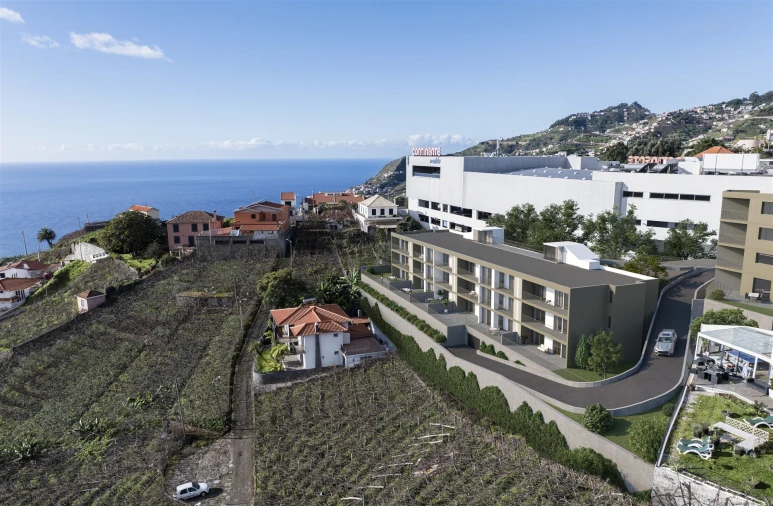 Apartamento T3 para Venda em Estreito de Camara de Lobos Foto 2