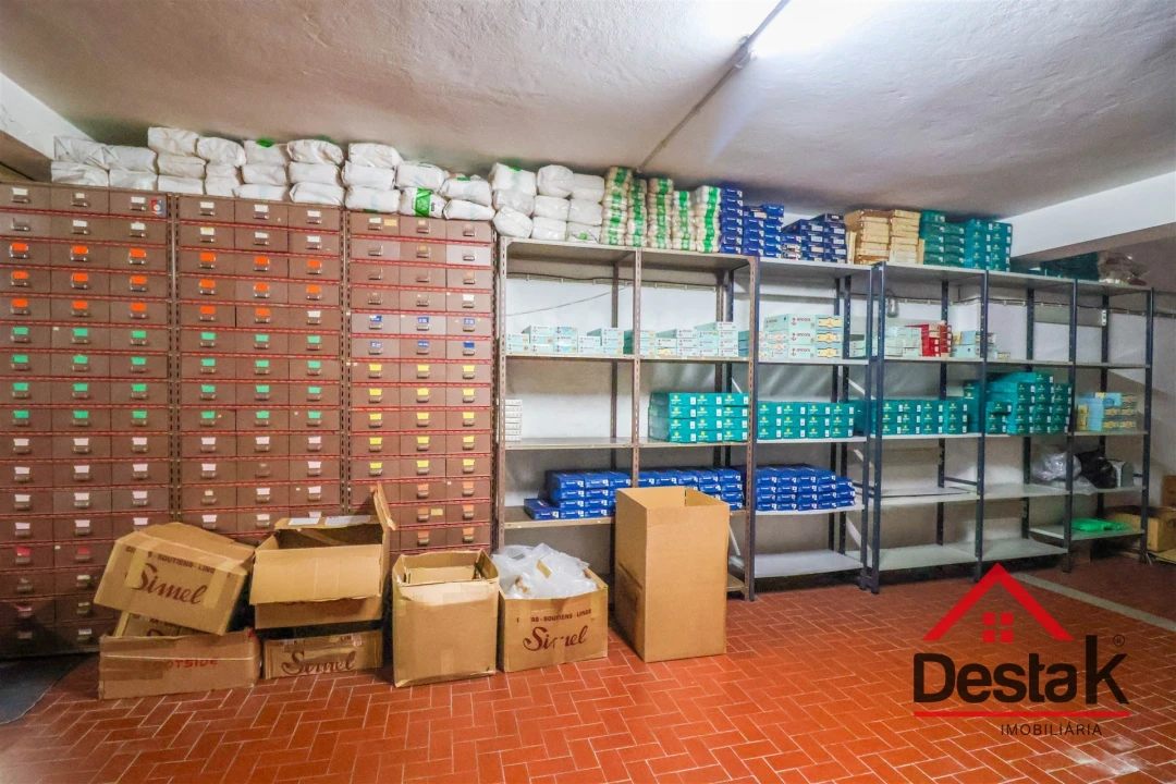 Armazém para Venda em Viseu Foto 7