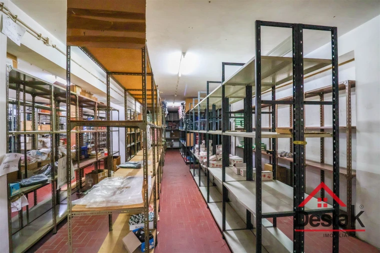 Armazém para Venda em Viseu Foto 4