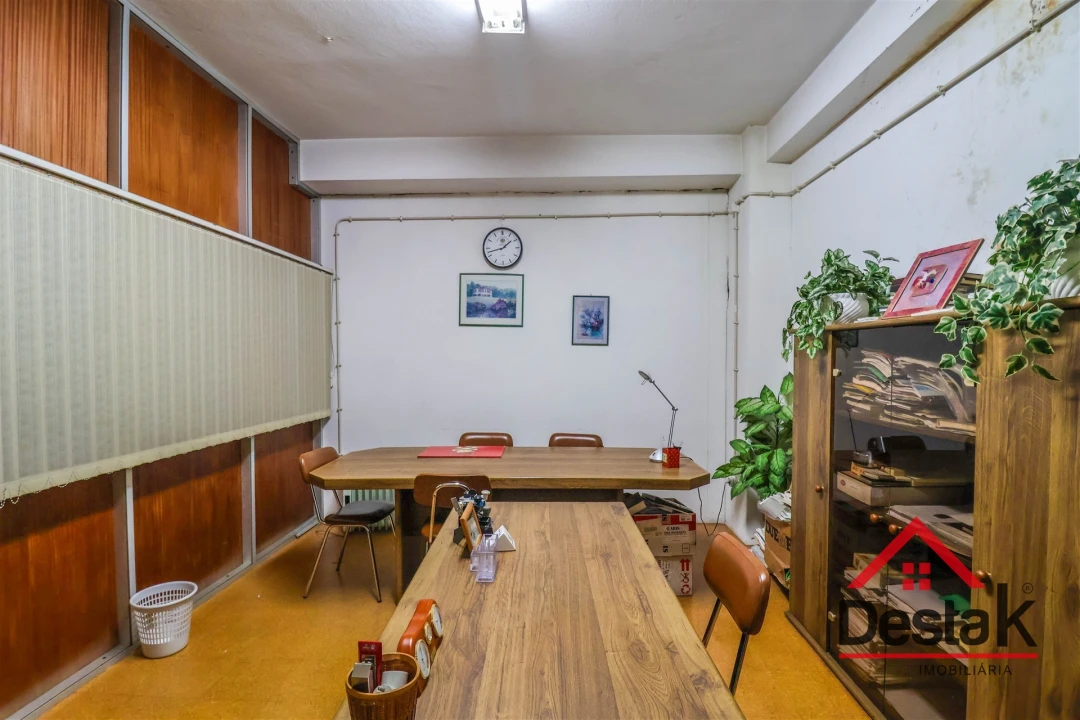 Armazém para Venda em Viseu Foto 3