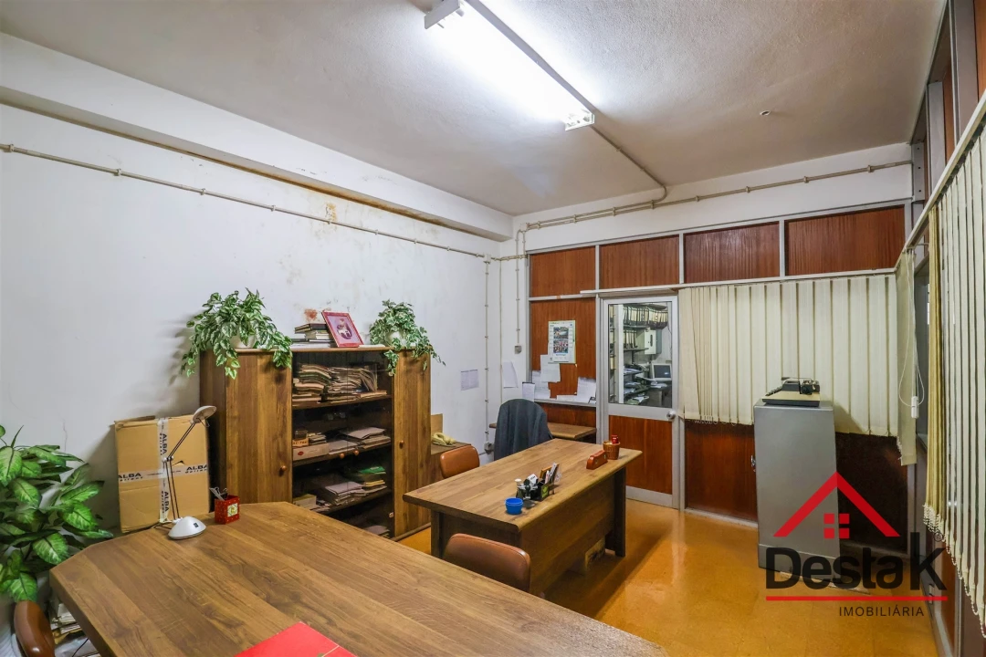 Armazém para Venda em Viseu Foto 2