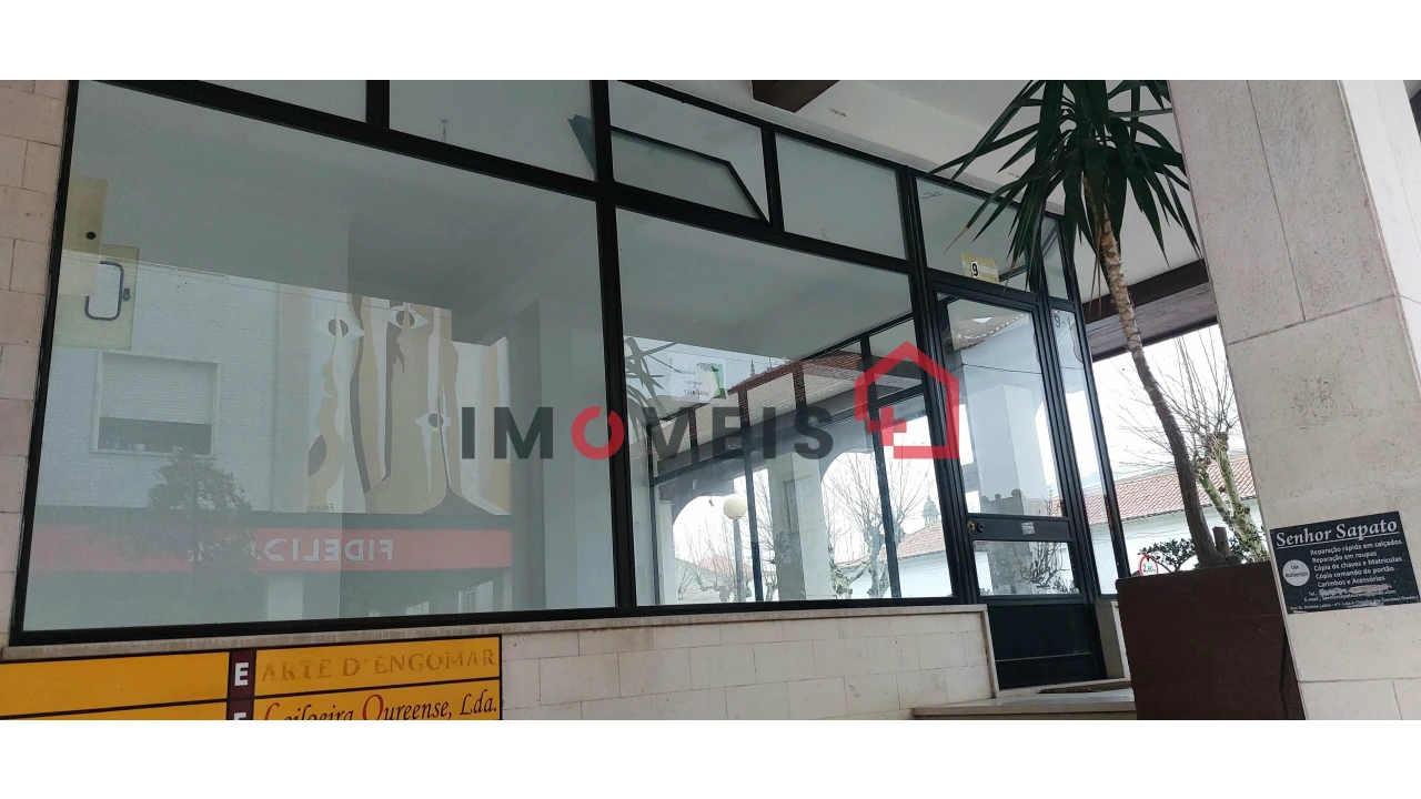 Loja para Arrendamento em Nossa Senhora da Piedade Foto 2