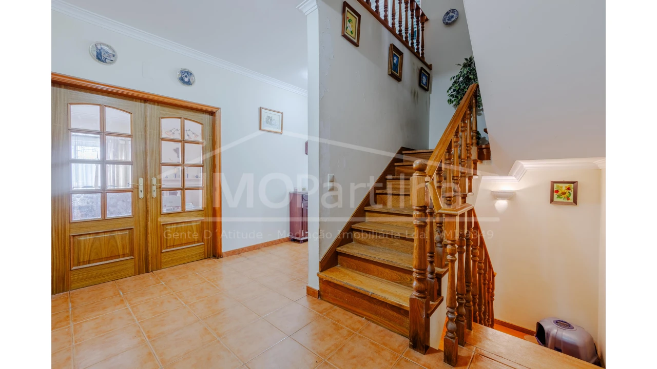 Moradia T5 para Venda em Algueirão-Mem Martins Foto 7