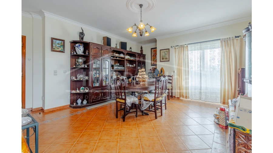 Moradia T5 para Venda em Algueirão-Mem Martins Foto 4