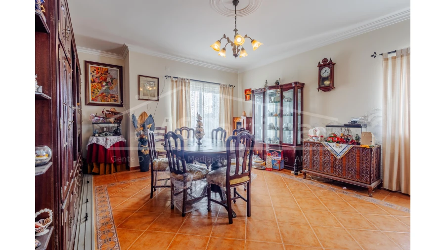 Moradia T5 para Venda em Algueirão-Mem Martins Foto 3