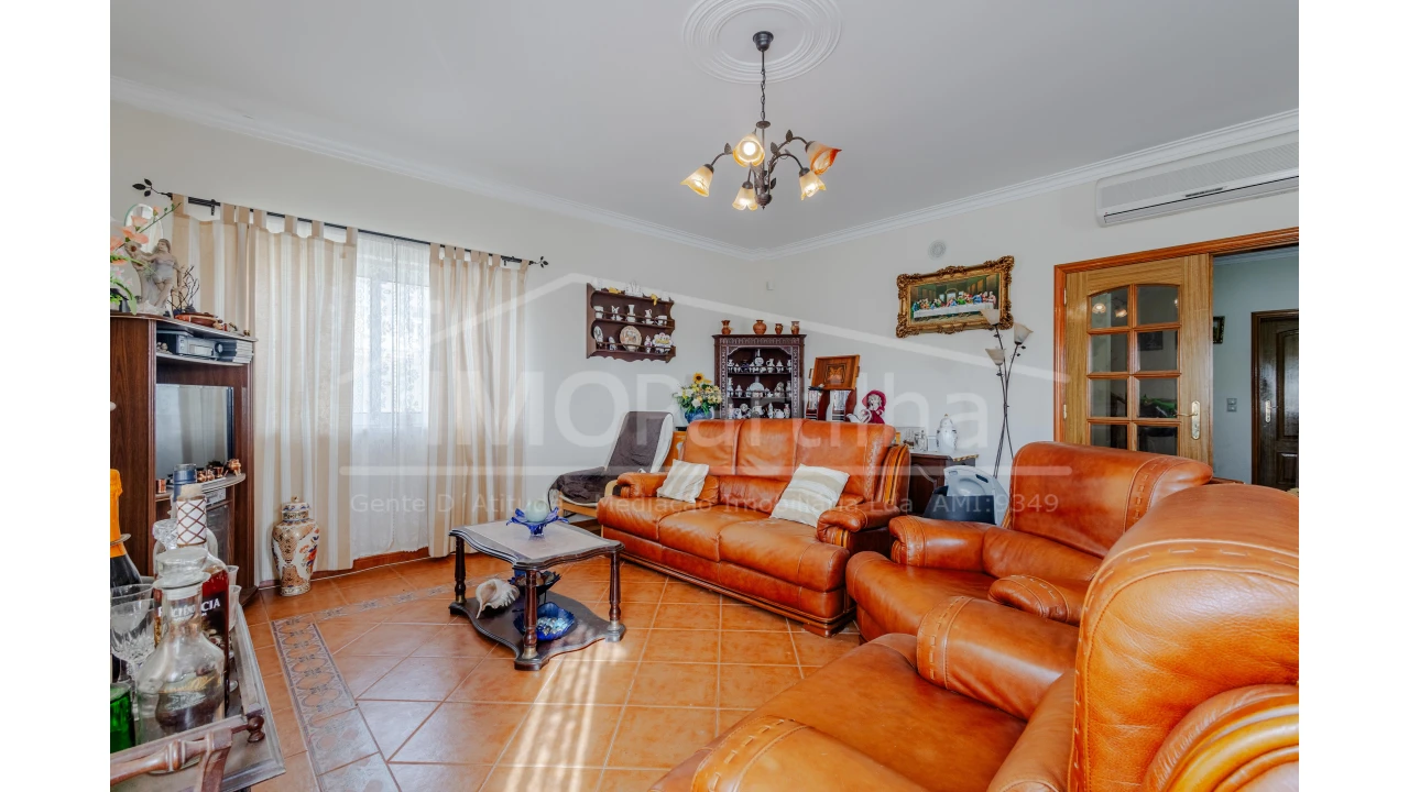 Moradia T5 para Venda em Algueirão-Mem Martins Foto 2