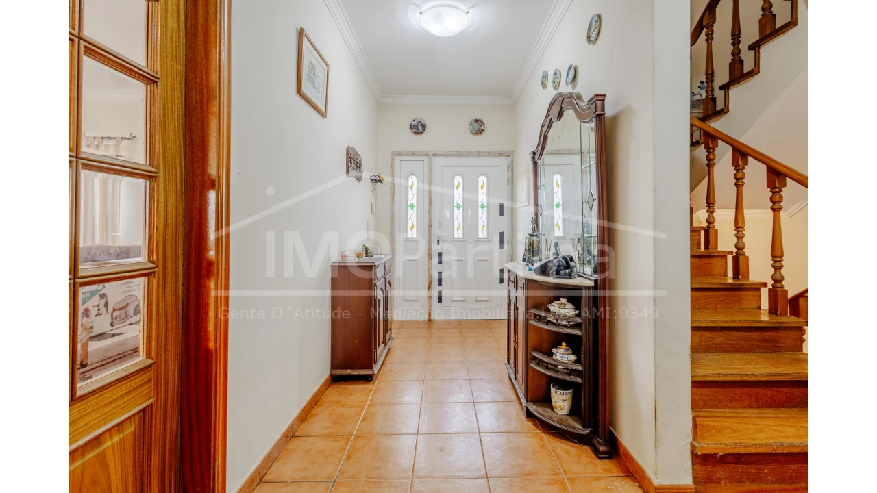 Moradia T5 para Venda em Algueirão-Mem Martins Foto 6