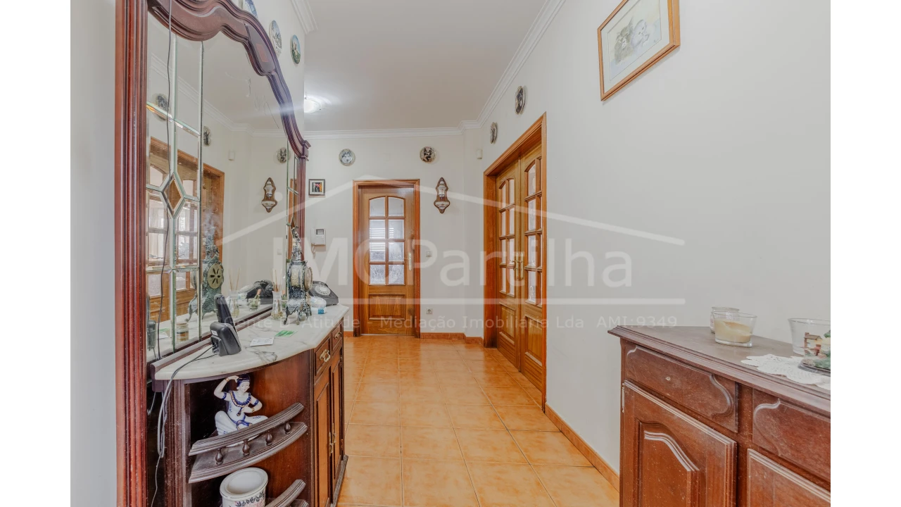 Moradia T5 para Venda em Algueirão-Mem Martins Foto 8