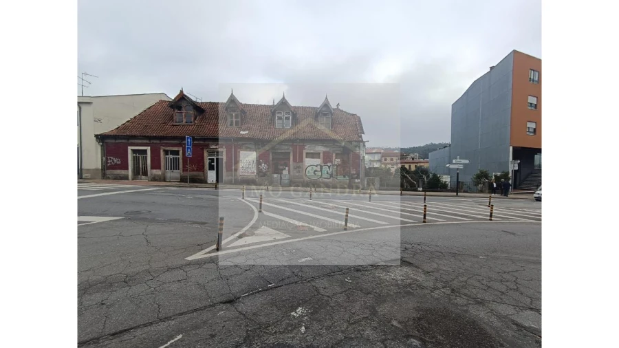 Moradia T5 para Venda em Valongo Foto 2