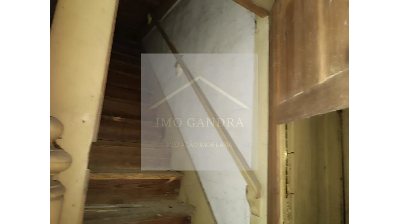 Moradia T5 para Venda em Valongo Foto 24