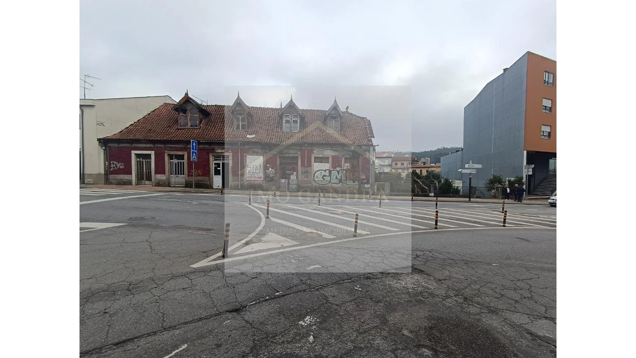 Moradia T5 para Venda em Valongo Foto 2