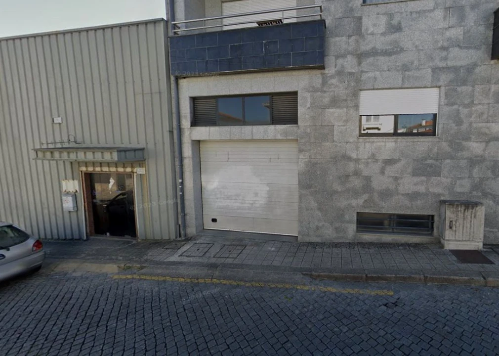 Negócio para Venda em Santo Tirso, Couto (Santa Cristina e São Miguel) e Burgães Foto 1