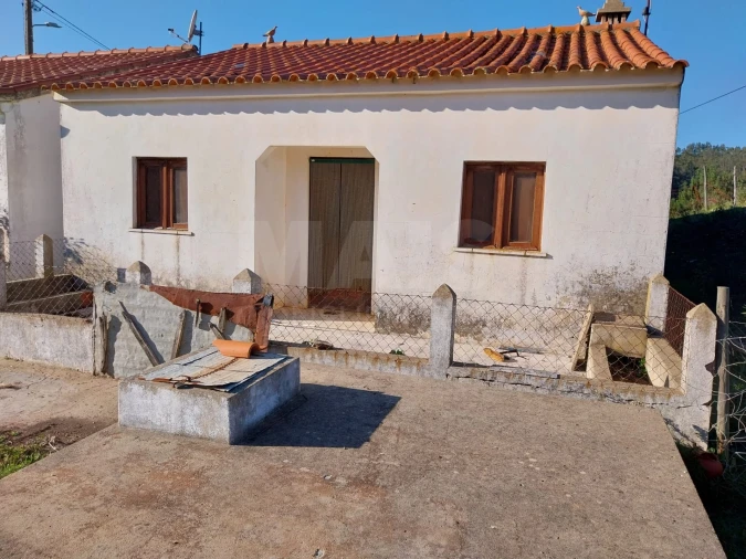 Moradia T5 para Venda em Santana da Serra Foto 4