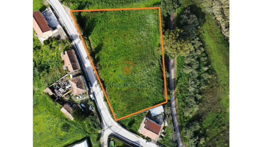 Terreno para Venda em Azueira e Sobral da Abelheira Foto 1