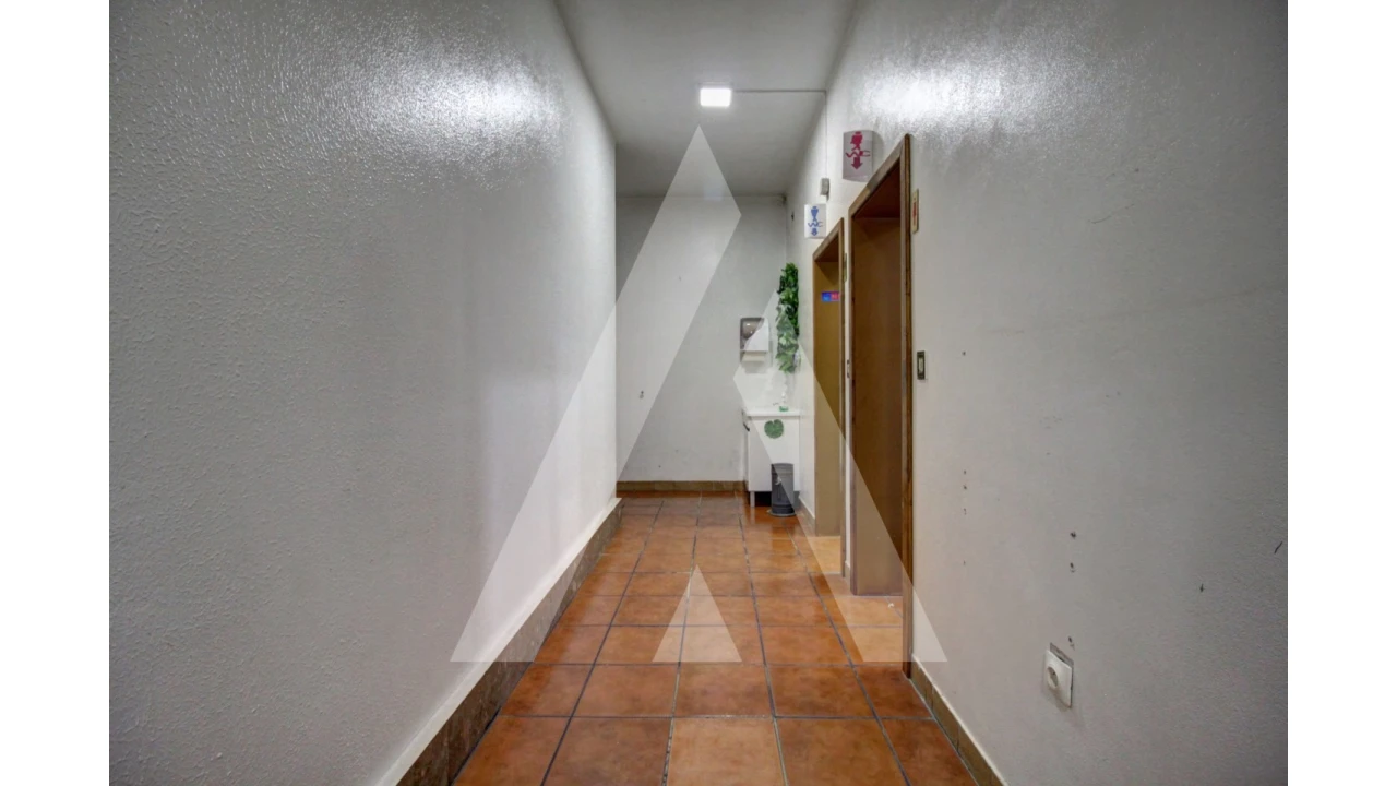 Negócio para Cedência de Quotas em Oiã Foto 16