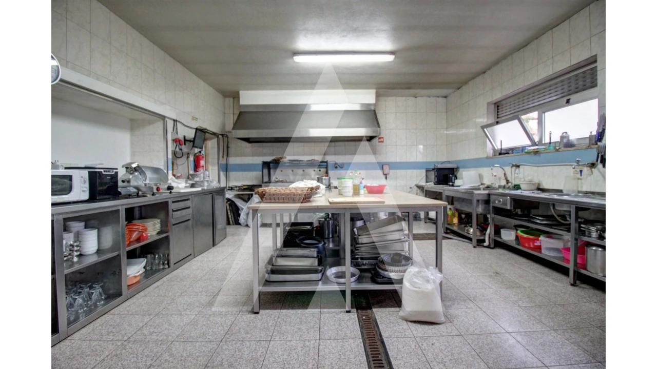 Negócio para Cedência de Quotas em Oiã Foto 21