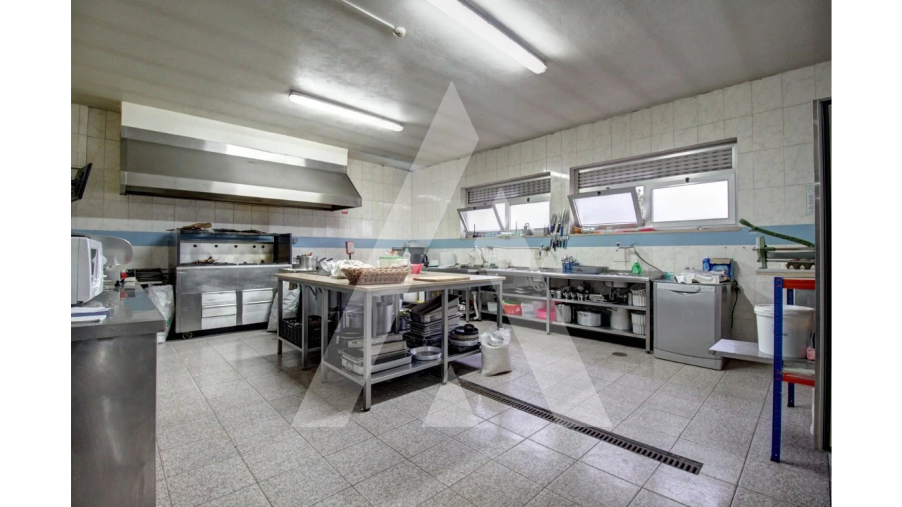 Negócio para Cedência de Quotas em Oiã Foto 23