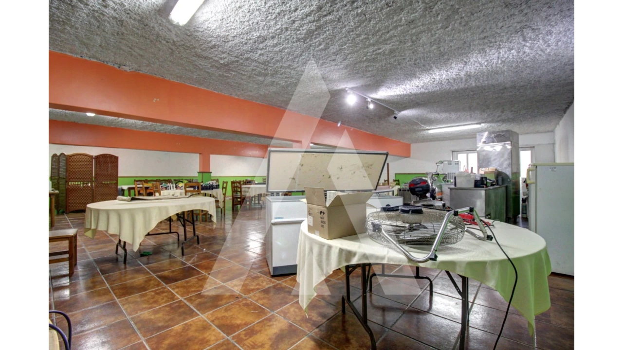 Negócio para Cedência de Quotas em Oiã Foto 27
