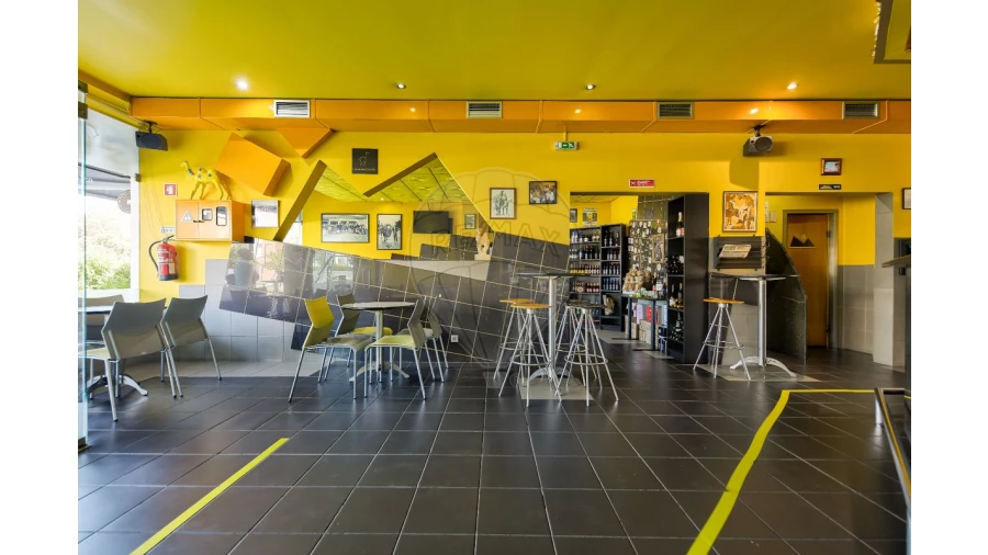 Negócio para Venda em Tamengos, Aguim e Óis do Bairro Foto 10