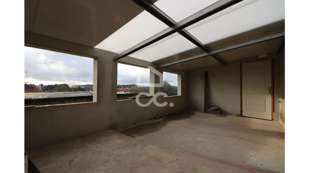 Moradia T2 para Venda em Avelar Foto 8