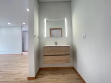 Moradia T3 para Venda em Madalena