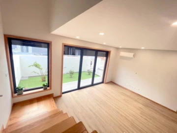 Moradia T3 para Venda em Madalena