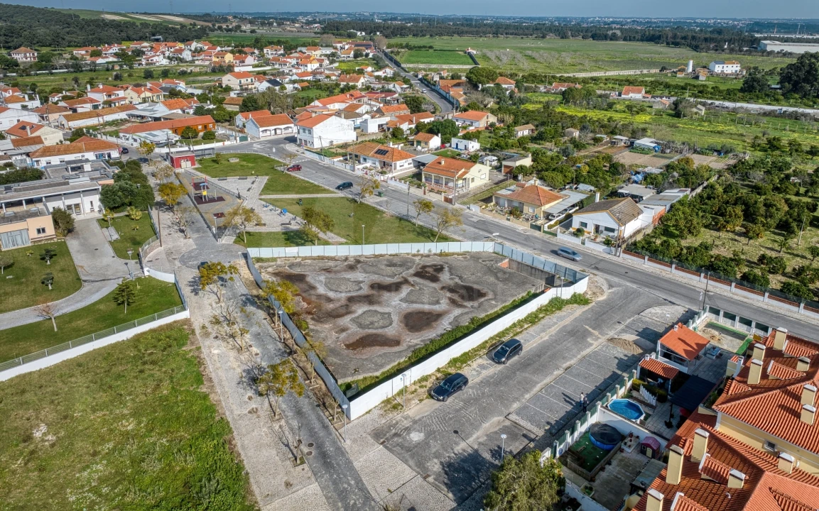 Terreno para Venda em Aveiras de Baixo Foto 4