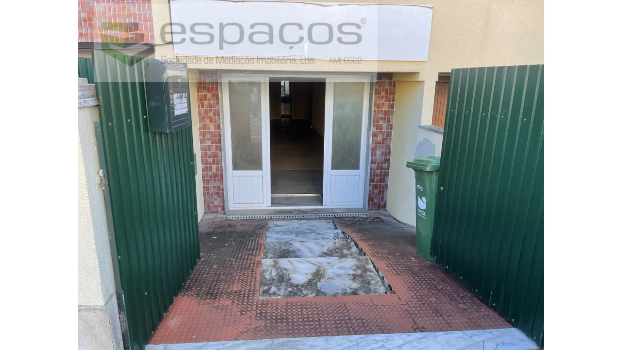 Loja para Venda em Corroios Foto 4