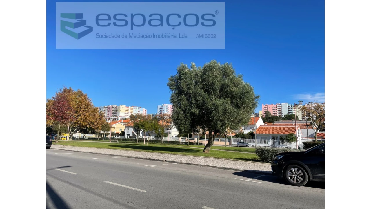 Loja para Venda em Corroios Foto 11