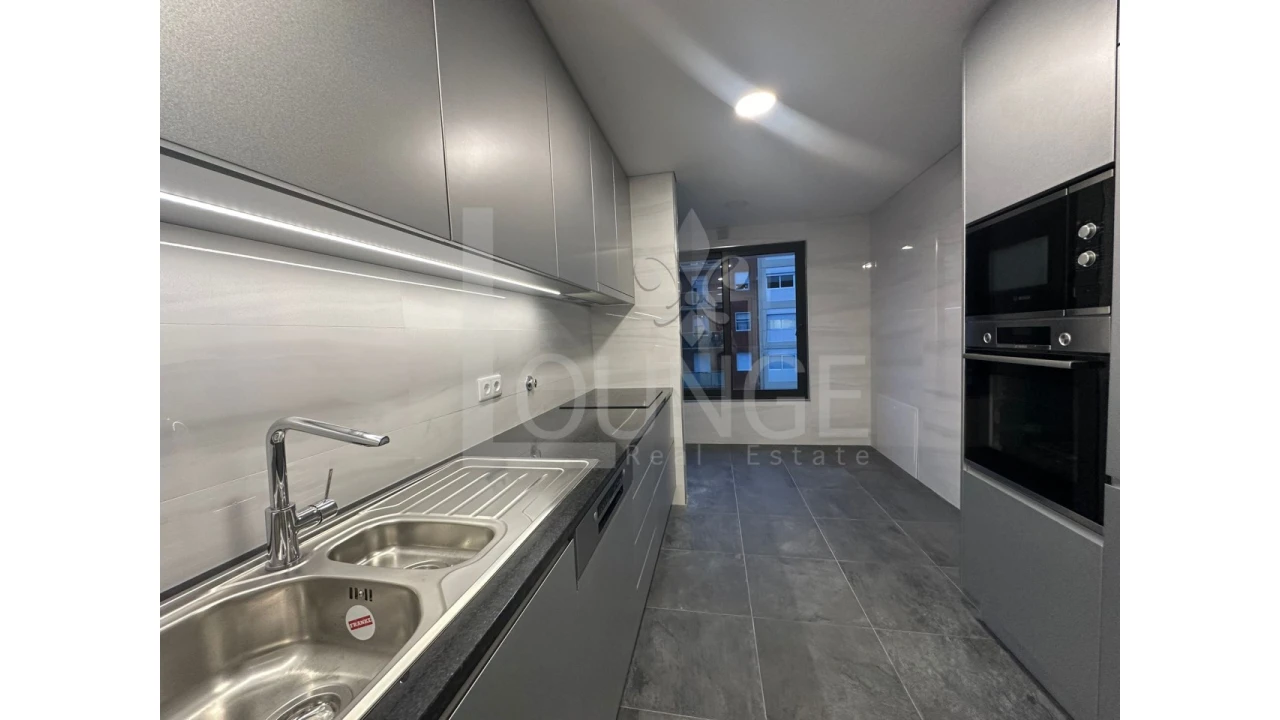 Apartamento T2 para Venda em Cedofeita, Santo Ildefonso, Sé, Miragaia, São Nicolau e Vitória Foto 10