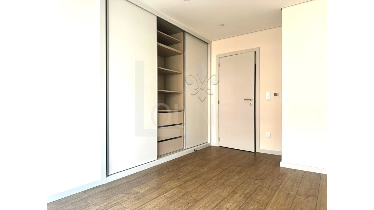 Apartamento T2 para Venda em Cedofeita, Santo Ildefonso, Sé, Miragaia, São Nicolau e Vitória Foto 14