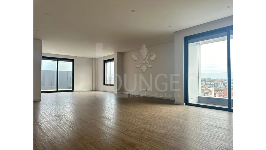 Apartamento T4 para Venda em Cedofeita, Santo Ildefonso, Sé, Miragaia, São Nicolau e Vitória Foto 2