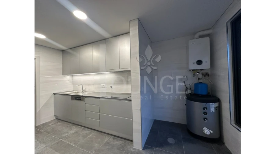 Apartamento T2 para Venda em Cedofeita, Santo Ildefonso, Sé, Miragaia, São Nicolau e Vitória Foto 9