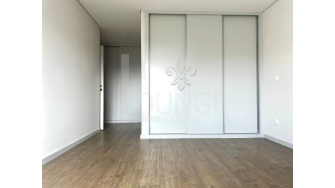 Apartamento T3 para Venda em Cedofeita, Santo Ildefonso, Sé, Miragaia, São Nicolau e Vitória