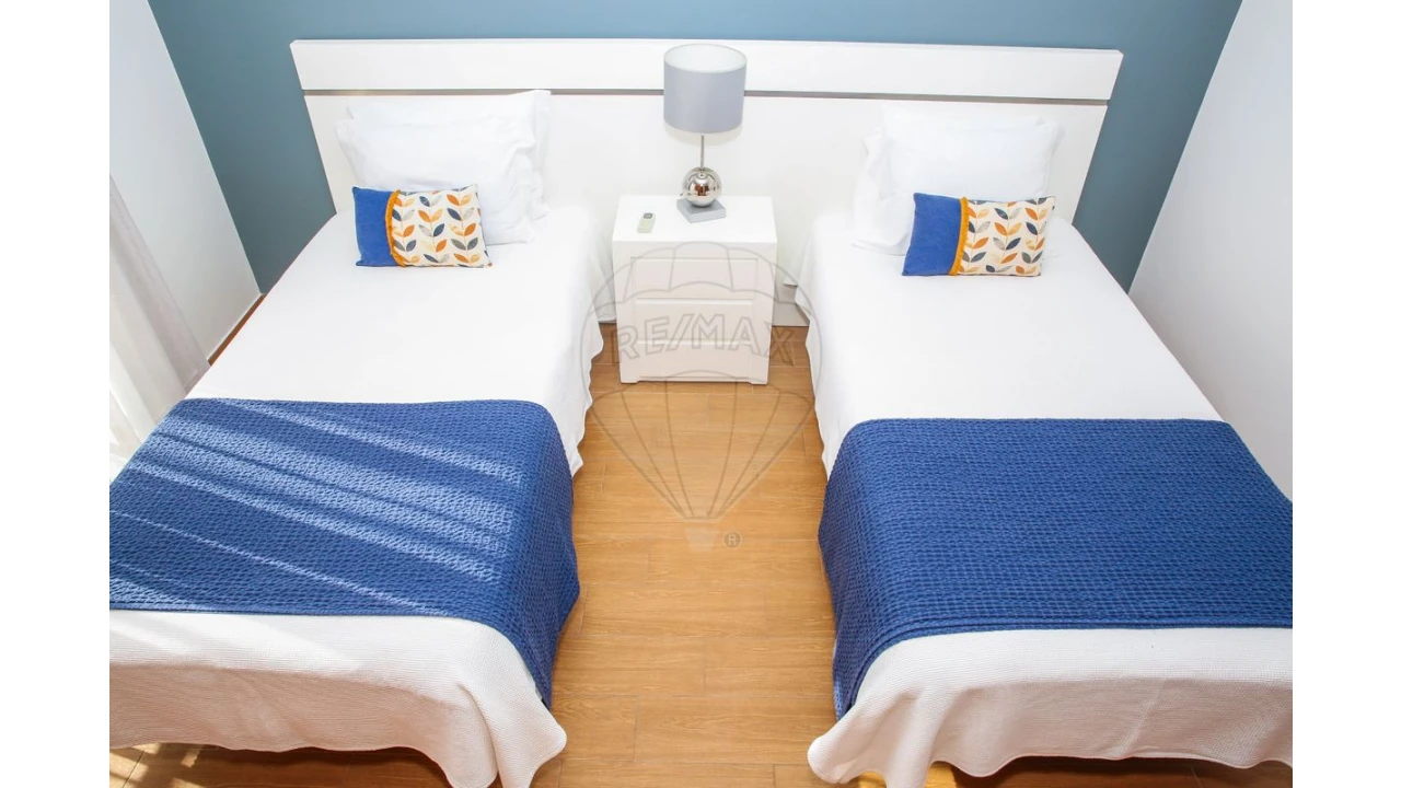 Moradia T3 para Arrendamento em São Pedro da Cadeira Foto 32