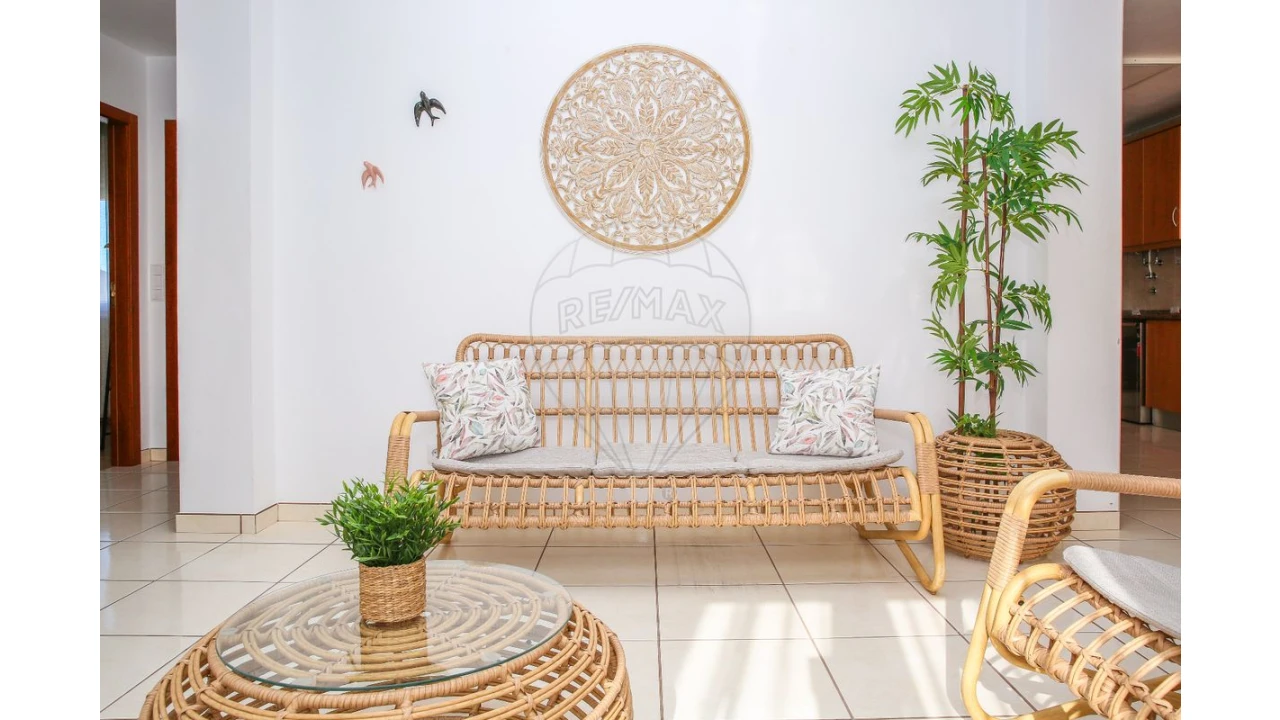 Moradia T3 para Arrendamento em São Pedro da Cadeira Foto 10